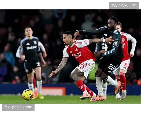 《英超新星崛起》年轻球员表现稳健，持续引领联赛新风潮