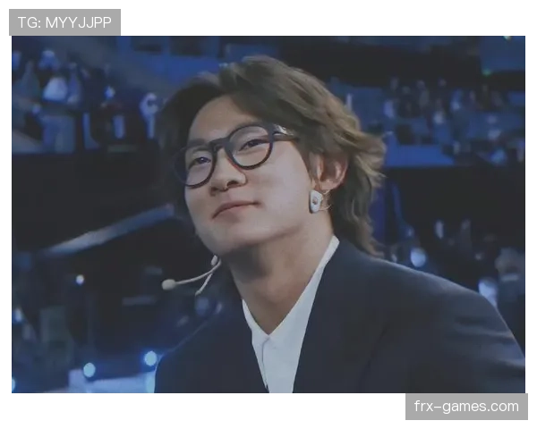 苏翊鸣机场随便一站，脚下那几双球鞋估计能顶我三年工资